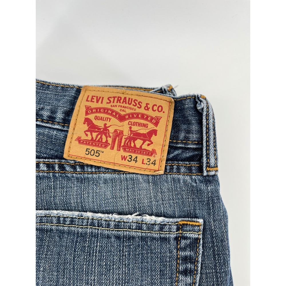 Levi's 505 Regular Fit Jeans Mens W34 L34 Blue Medium Wash Straight Leg Denim - Picture 3 of 9